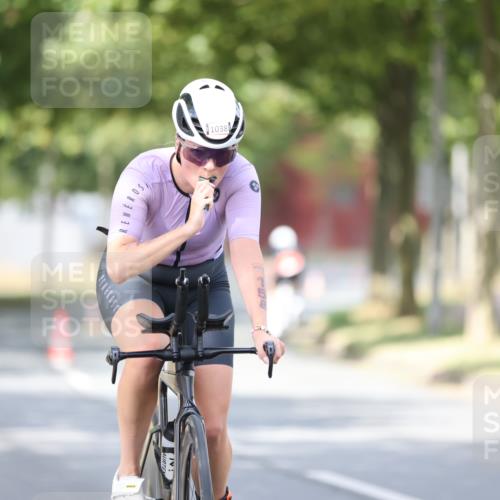 11.08.2024 - GEWOBA Citytriathlon Bremen H.Heesch http://msf.ph/oto/6772752 11.08.2024 11:38:44 Radfahren 769, 791, 824, 1038 meine-sportfotos.de