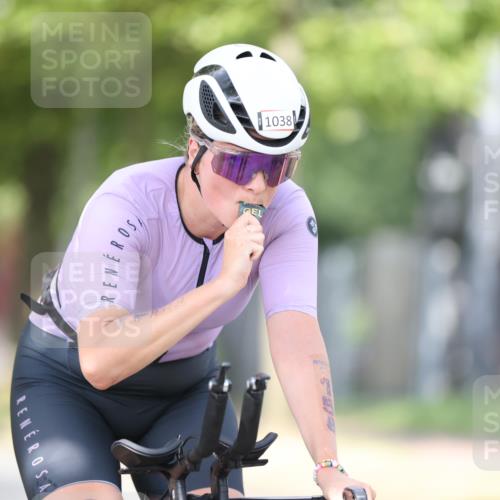 11.08.2024 - GEWOBA Citytriathlon Bremen H.Heesch http://msf.ph/oto/6772779 11.08.2024 11:38:45 Radfahren 769, 824, 1038 meine-sportfotos.de