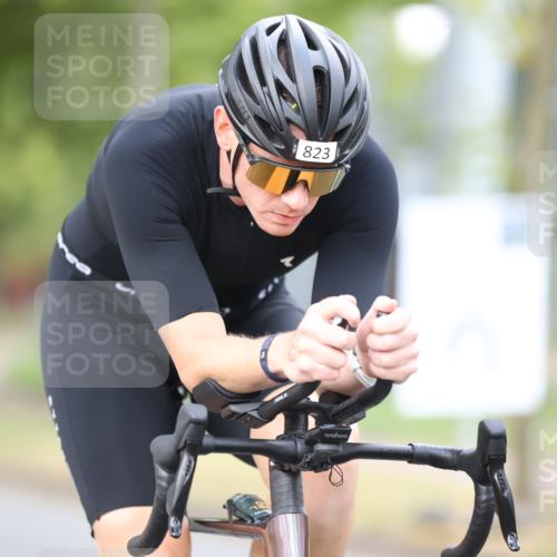 11.08.2024 - GEWOBA Citytriathlon Bremen H.Heesch http://msf.ph/oto/6772964 11.08.2024 11:39:37 Radfahren 782, 823 meine-sportfotos.de