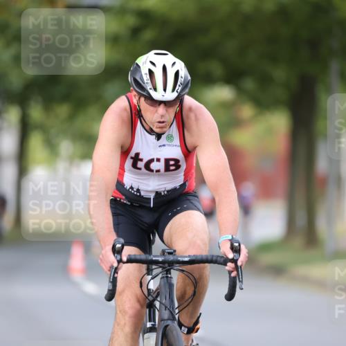 11.08.2024 - GEWOBA Citytriathlon Bremen H.Heesch http://msf.ph/oto/6773016 11.08.2024 11:39:46 Radfahren 807, 820, 823, 878 meine-sportfotos.de