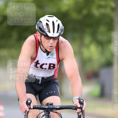 11.08.2024 - GEWOBA Citytriathlon Bremen H.Heesch http://msf.ph/oto/6773029 11.08.2024 11:39:46 Radfahren 807, 820, 823, 878 meine-sportfotos.de