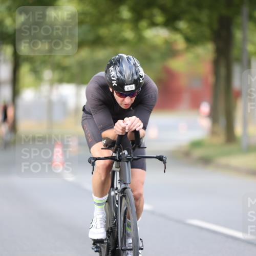 11.08.2024 - GEWOBA Citytriathlon Bremen H.Heesch http://msf.ph/oto/6773053 11.08.2024 11:39:51 Radfahren 807, 820, 878 meine-sportfotos.de