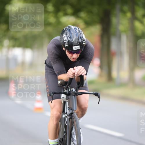 11.08.2024 - GEWOBA Citytriathlon Bremen H.Heesch http://msf.ph/oto/6773062 11.08.2024 11:39:51 Radfahren 807, 820, 878 meine-sportfotos.de