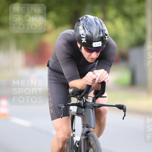 11.08.2024 - GEWOBA Citytriathlon Bremen H.Heesch http://msf.ph/oto/6773073 11.08.2024 11:39:52 Radfahren 807, 820, 878 meine-sportfotos.de