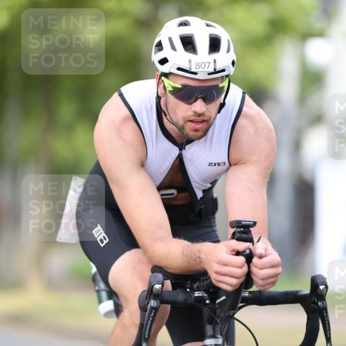 11.08.2024 - GEWOBA Citytriathlon Bremen H.Heesch http://msf.ph/oto/6773119 11.08.2024 11:39:54 Radfahren 744, 807, 820, 878 meine-sportfotos.de