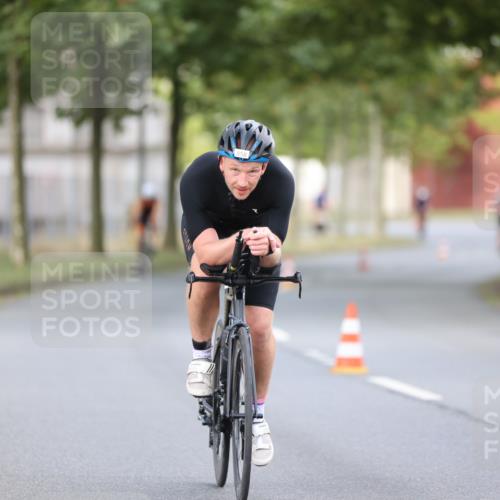 11.08.2024 - GEWOBA Citytriathlon Bremen H.Heesch http://msf.ph/oto/6773256 11.08.2024 11:40:14 Radfahren 744, 754, 767, 858 meine-sportfotos.de