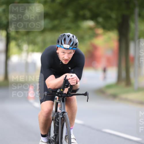 11.08.2024 - GEWOBA Citytriathlon Bremen H.Heesch http://msf.ph/oto/6773287 11.08.2024 11:40:14 Radfahren 744, 754, 767, 858 meine-sportfotos.de