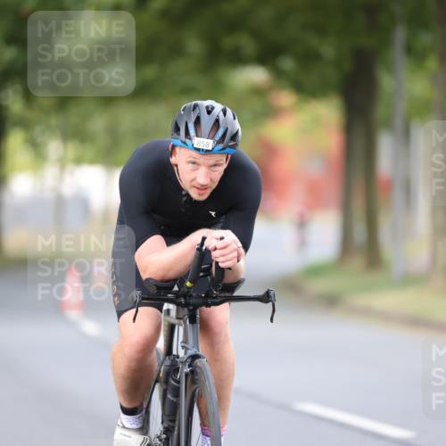11.08.2024 - GEWOBA Citytriathlon Bremen H.Heesch http://msf.ph/oto/6773292 11.08.2024 11:40:14 Radfahren 744, 754, 767, 858 meine-sportfotos.de