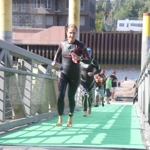 11.08.2024 - GEWOBA Citytriathlon Bremen Lena Gebhardt http://msf.ph/oto/6773299 11.08.2024 10:07:48 Schwimmen 8, 59, 75, 87, 95, 106 meine-sportfotos.de