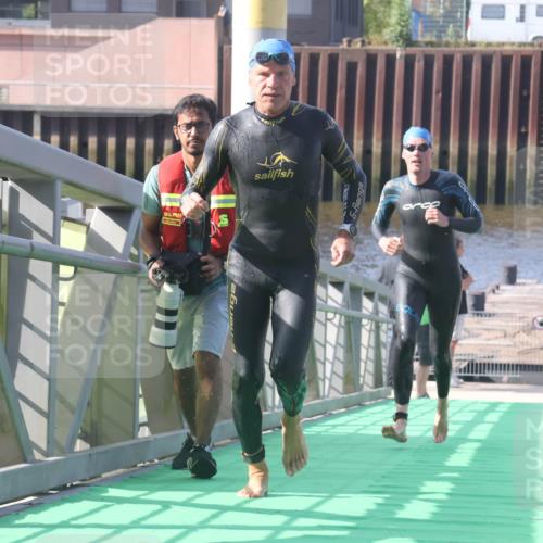11.08.2024 - GEWOBA Citytriathlon Bremen Lena Gebhardt http://msf.ph/oto/6773356 11.08.2024 10:07:55 Schwimmen 7, 8, 59, 75, 79, 87, 96, 106 meine-sportfotos.de