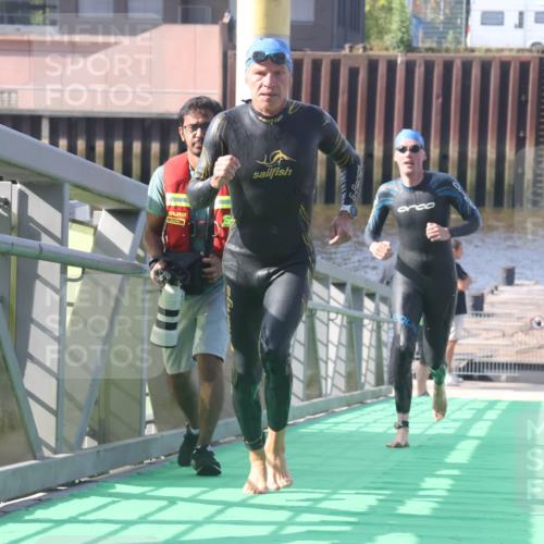 11.08.2024 - GEWOBA Citytriathlon Bremen Lena Gebhardt http://msf.ph/oto/6773359 11.08.2024 10:07:55 Schwimmen 7, 8, 59, 75, 79, 87, 96, 106 meine-sportfotos.de