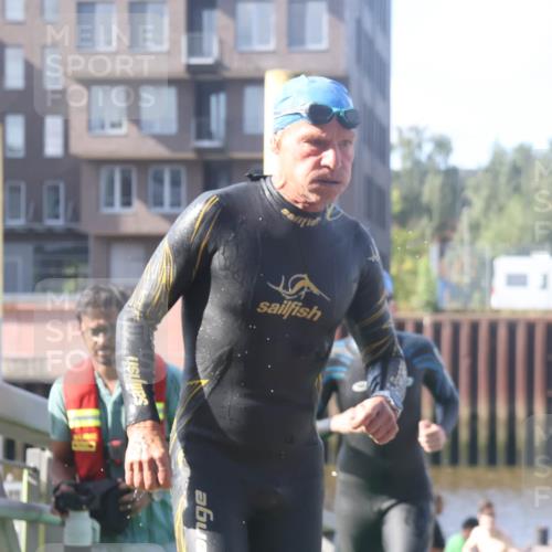 11.08.2024 - GEWOBA Citytriathlon Bremen Lena Gebhardt http://msf.ph/oto/6773375 11.08.2024 10:07:57 Schwimmen 3, 7, 8, 75, 79, 87, 96, 106 meine-sportfotos.de