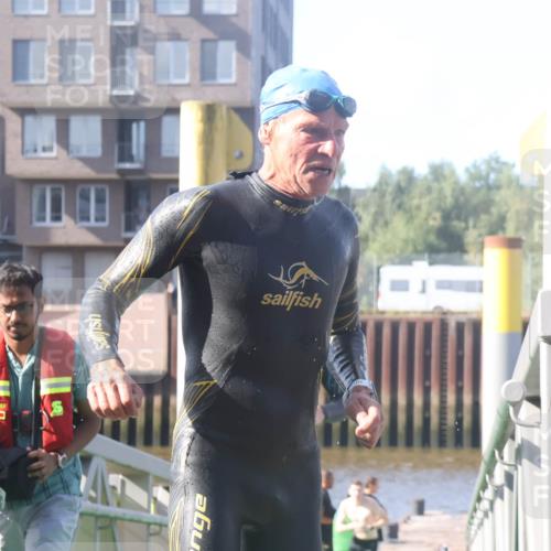 11.08.2024 - GEWOBA Citytriathlon Bremen Lena Gebhardt http://msf.ph/oto/6773380 11.08.2024 10:07:57 Schwimmen 3, 7, 8, 75, 79, 87, 96, 106 meine-sportfotos.de