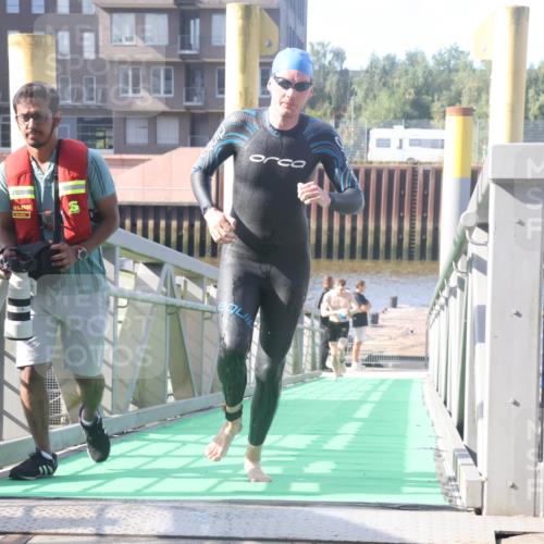 11.08.2024 - GEWOBA Citytriathlon Bremen Lena Gebhardt http://msf.ph/oto/6773384 11.08.2024 10:07:58 Schwimmen 3, 7, 8, 75, 79, 82, 87, 96, 106 meine-sportfotos.de