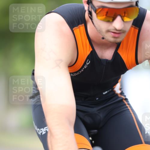 11.08.2024 - GEWOBA Citytriathlon Bremen H.Heesch http://msf.ph/oto/6773425 11.08.2024 11:40:21 Radfahren 754, 767, 772, 858 meine-sportfotos.de