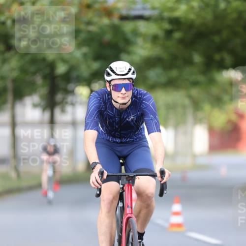 11.08.2024 - GEWOBA Citytriathlon Bremen H.Heesch http://msf.ph/oto/6773430 11.08.2024 11:40:29 Radfahren 754, 767, 772 meine-sportfotos.de