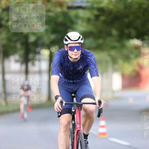 11.08.2024 - GEWOBA Citytriathlon Bremen H.Heesch http://msf.ph/oto/6773437 11.08.2024 11:40:29 Radfahren 754, 767, 772 meine-sportfotos.de