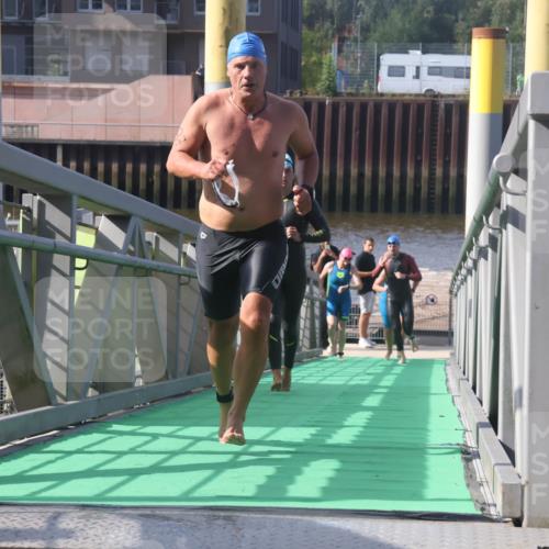 11.08.2024 - GEWOBA Citytriathlon Bremen Lena Gebhardt http://msf.ph/oto/6773440 11.08.2024 10:08:10 Schwimmen 3, 7, 65, 71, 79, 82, 96, 106, 108 meine-sportfotos.de