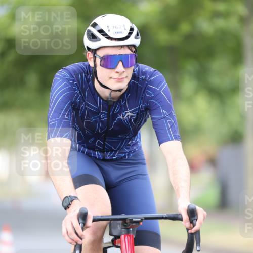 11.08.2024 - GEWOBA Citytriathlon Bremen H.Heesch http://msf.ph/oto/6773490 11.08.2024 11:40:29 Radfahren 754, 767, 772 meine-sportfotos.de