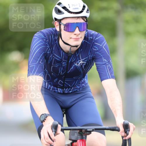 11.08.2024 - GEWOBA Citytriathlon Bremen H.Heesch http://msf.ph/oto/6773499 11.08.2024 11:40:29 Radfahren 754, 767, 772 meine-sportfotos.de