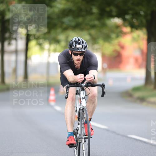 11.08.2024 - GEWOBA Citytriathlon Bremen H.Heesch http://msf.ph/oto/6773512 11.08.2024 11:40:31 Radfahren 754, 767, 772 meine-sportfotos.de