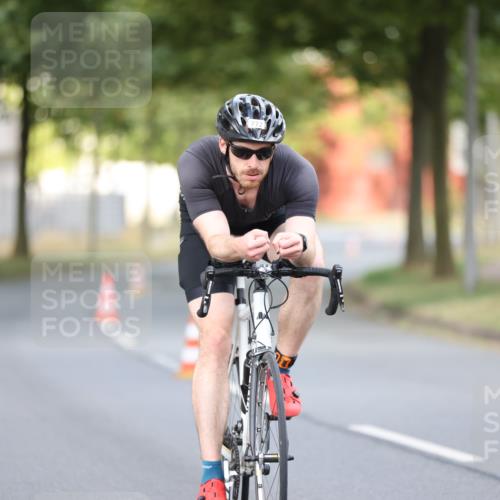 11.08.2024 - GEWOBA Citytriathlon Bremen H.Heesch http://msf.ph/oto/6773522 11.08.2024 11:40:32 Radfahren 754, 767, 772 meine-sportfotos.de