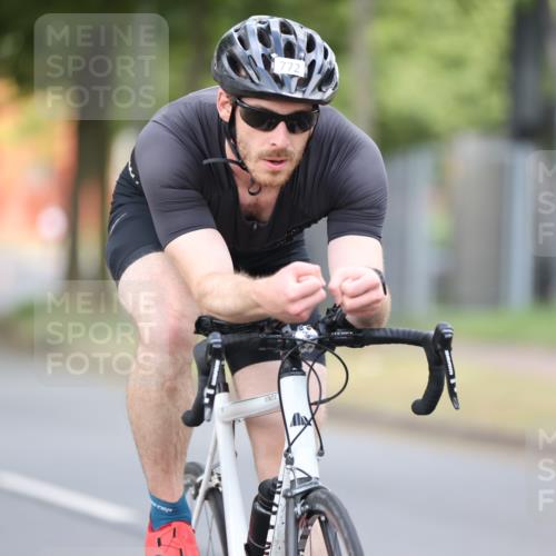 11.08.2024 - GEWOBA Citytriathlon Bremen H.Heesch http://msf.ph/oto/6773563 11.08.2024 11:40:32 Radfahren 754, 767, 772 meine-sportfotos.de