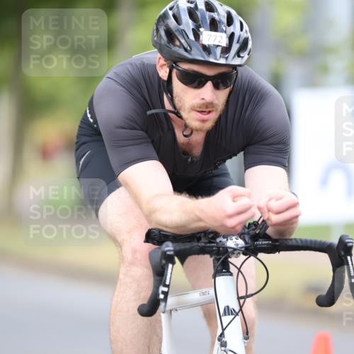 11.08.2024 - GEWOBA Citytriathlon Bremen H.Heesch http://msf.ph/oto/6773578 11.08.2024 11:40:32 Radfahren 754, 767, 772 meine-sportfotos.de