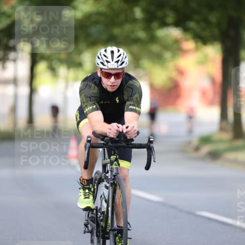 11.08.2024 - GEWOBA Citytriathlon Bremen H.Heesch http://msf.ph/oto/6773622 11.08.2024 11:40:45 Radfahren 771 meine-sportfotos.de