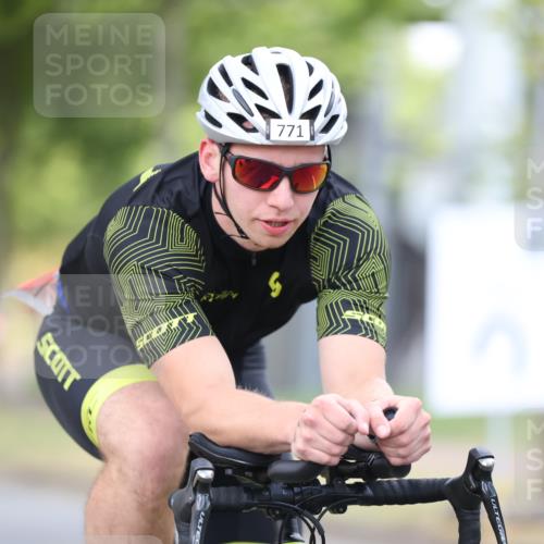 11.08.2024 - GEWOBA Citytriathlon Bremen H.Heesch http://msf.ph/oto/6773684 11.08.2024 11:40:46 Radfahren 771 meine-sportfotos.de