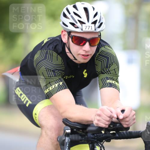 11.08.2024 - GEWOBA Citytriathlon Bremen H.Heesch http://msf.ph/oto/6773689 11.08.2024 11:40:46 Radfahren 771 meine-sportfotos.de