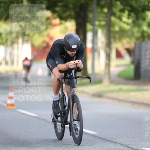 11.08.2024 - GEWOBA Citytriathlon Bremen H.Heesch http://msf.ph/oto/6773766 11.08.2024 11:40:51 Radfahren 771 meine-sportfotos.de