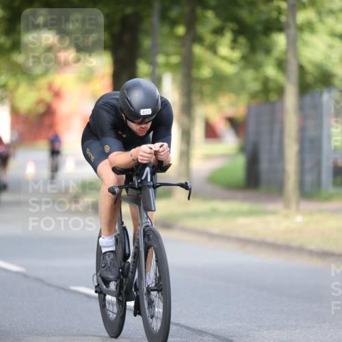 11.08.2024 - GEWOBA Citytriathlon Bremen H.Heesch http://msf.ph/oto/6773776 11.08.2024 11:40:51 Radfahren 771 meine-sportfotos.de