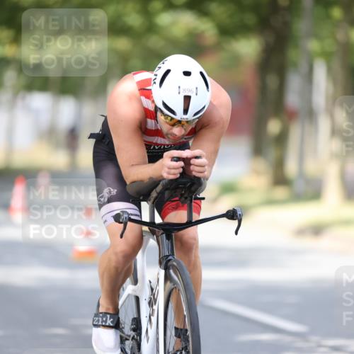 11.08.2024 - GEWOBA Citytriathlon Bremen H.Heesch http://msf.ph/oto/6773859 11.08.2024 11:41:25 Radfahren 835, 896, 902 meine-sportfotos.de