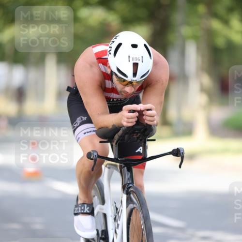 11.08.2024 - GEWOBA Citytriathlon Bremen H.Heesch http://msf.ph/oto/6773867 11.08.2024 11:41:25 Radfahren 835, 896, 902 meine-sportfotos.de