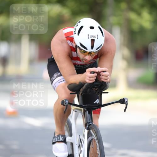 11.08.2024 - GEWOBA Citytriathlon Bremen H.Heesch http://msf.ph/oto/6773872 11.08.2024 11:41:25 Radfahren 835, 896, 902 meine-sportfotos.de