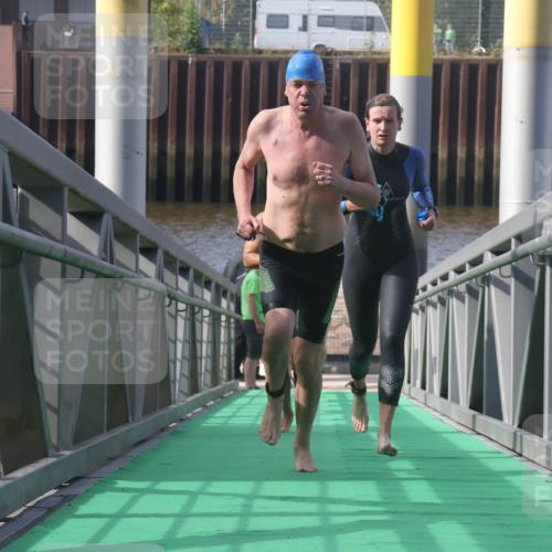 11.08.2024 - GEWOBA Citytriathlon Bremen Lena Gebhardt http://msf.ph/oto/6773946 11.08.2024 10:09:52 Schwimmen 4, 9, 11, 16, 27, 31, 55, 64, 83, 99, 109 meine-sportfotos.de