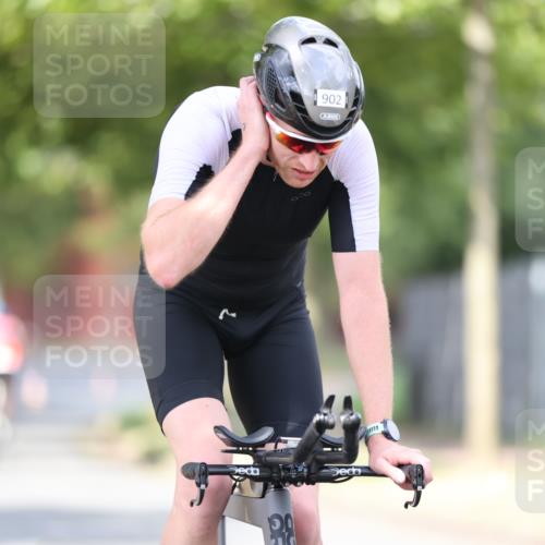 11.08.2024 - GEWOBA Citytriathlon Bremen H.Heesch http://msf.ph/oto/6774017 11.08.2024 11:41:31 Radfahren 786, 835, 896, 902, 1020 meine-sportfotos.de