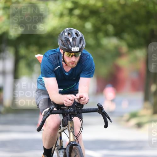 11.08.2024 - GEWOBA Citytriathlon Bremen H.Heesch http://msf.ph/oto/6774083 11.08.2024 11:41:34 Radfahren 786, 835, 859, 896, 902, 1020 meine-sportfotos.de