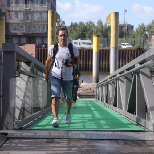 11.08.2024 - GEWOBA Citytriathlon Bremen Lena Gebhardt http://msf.ph/oto/6774093 11.08.2024 10:10:06 Schwimmen 16, 31, 50, 55, 64, 83, 102 meine-sportfotos.de