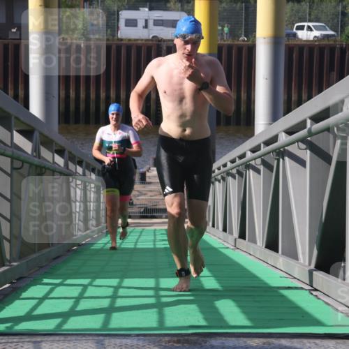 11.08.2024 - GEWOBA Citytriathlon Bremen Lena Gebhardt http://msf.ph/oto/6774268 11.08.2024 10:10:23 Schwimmen 22, 29, 50, 116 meine-sportfotos.de