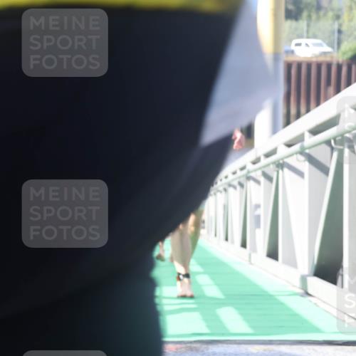 11.08.2024 - GEWOBA Citytriathlon Bremen Lena Gebhardt http://msf.ph/oto/6774355 11.08.2024 10:10:36 Schwimmen 22, 29, 30, 47, 51, 116 meine-sportfotos.de