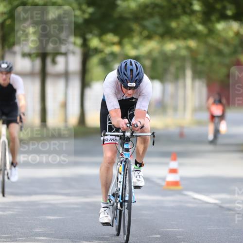 11.08.2024 - GEWOBA Citytriathlon Bremen H.Heesch http://msf.ph/oto/6774551 11.08.2024 11:41:48 Radfahren 758, 786, 859, 905, 965, 1020 meine-sportfotos.de