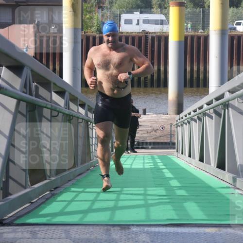 11.08.2024 - GEWOBA Citytriathlon Bremen Lena Gebhardt http://msf.ph/oto/6774583 11.08.2024 10:11:03 Schwimmen 5, 6, 21, 23, 26, 70 meine-sportfotos.de