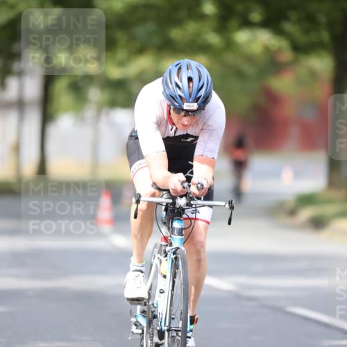 11.08.2024 - GEWOBA Citytriathlon Bremen H.Heesch http://msf.ph/oto/6774588 11.08.2024 11:41:49 Radfahren 758, 786, 859, 905, 965, 1020 meine-sportfotos.de