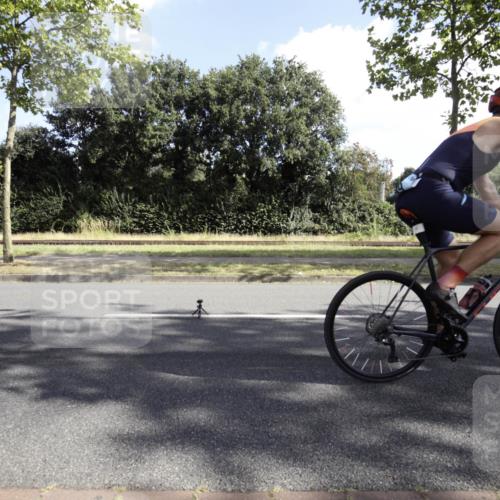 11.08.2024 - GEWOBA Citytriathlon Bremen H.Heesch http://msf.ph/oto/6774621 11.08.2024 10:21:26 Radfahren 9, 27, 31, 78, 99 meine-sportfotos.de