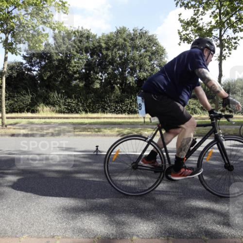 11.08.2024 - GEWOBA Citytriathlon Bremen H.Heesch http://msf.ph/oto/6774658 11.08.2024 10:22:32 Radfahren 22, 26, 55, 94, 108 meine-sportfotos.de