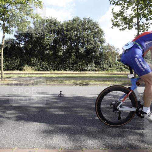 11.08.2024 - GEWOBA Citytriathlon Bremen H.Heesch http://msf.ph/oto/6774666 11.08.2024 10:22:45 Radfahren 26, 47, 48, 55, 94, 102 meine-sportfotos.de