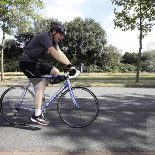11.08.2024 - GEWOBA Citytriathlon Bremen H.Heesch http://msf.ph/oto/6774690 11.08.2024 10:23:18 Radfahren 15, 35, 38, 49, 66, 84 meine-sportfotos.de