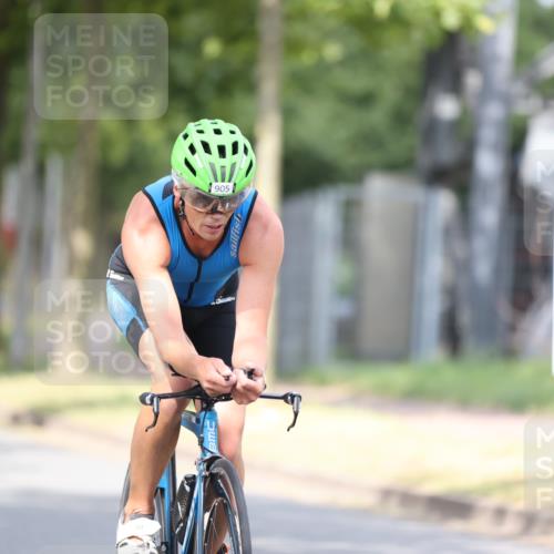 11.08.2024 - GEWOBA Citytriathlon Bremen H.Heesch http://msf.ph/oto/6774706 11.08.2024 11:42:00 Radfahren 758, 905, 965 meine-sportfotos.de
